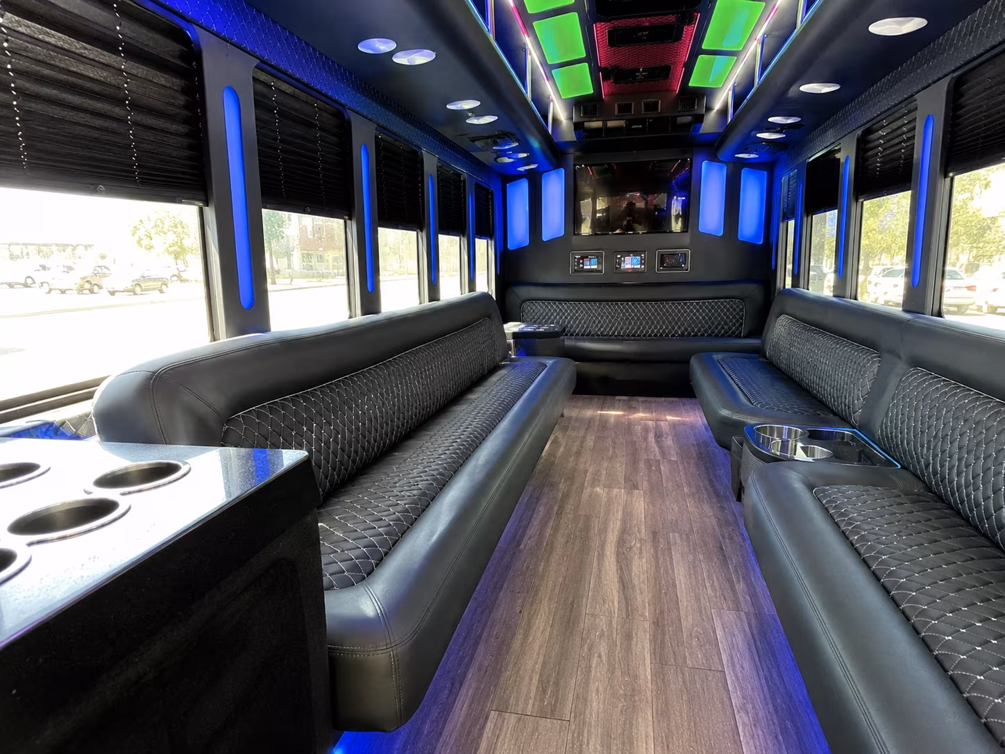 Rent a Bus to Louisville Muhammad Ali International Airport