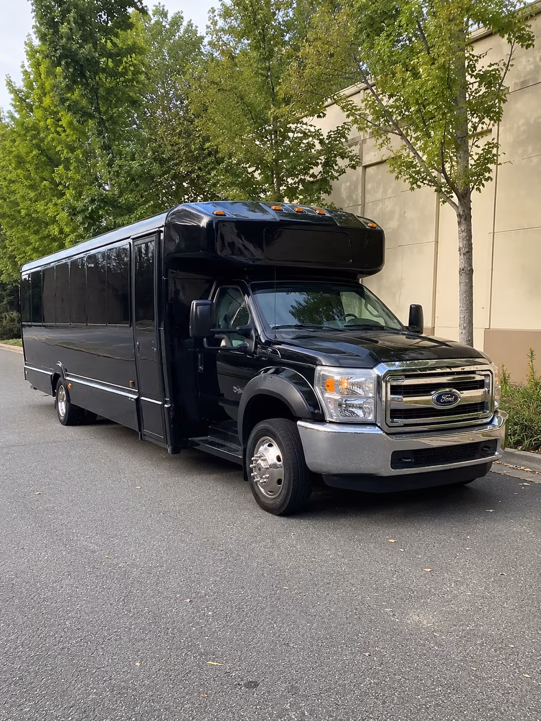 Georgetown Winery Tour & Pub Crawl Transportation