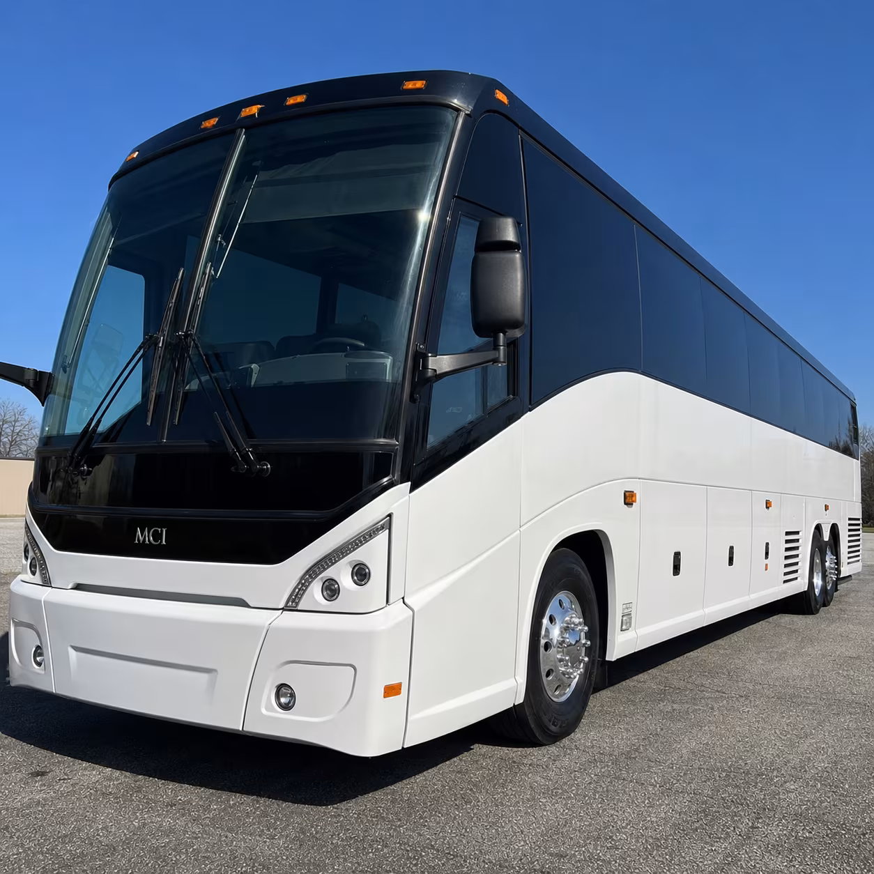Louisville Airport Shuttle & Transportation party bus exterior