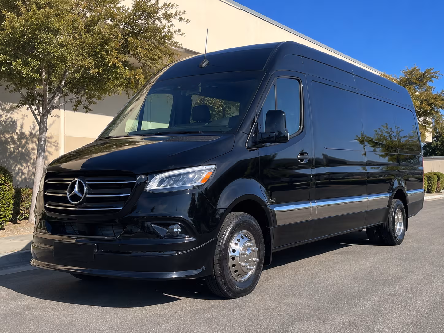 Louisville School Event & Field Trip Transportation